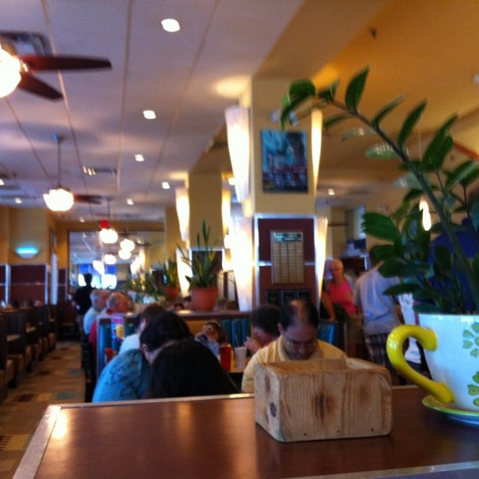 Foto tirada no(a) Market Street Diner por J Scott B. em 3/11/2012