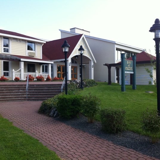6/21/2011 tarihinde Norm F.ziyaretçi tarafından Keltic Lodge Resort &amp; Spa Ingonish'de çekilen fotoğraf
