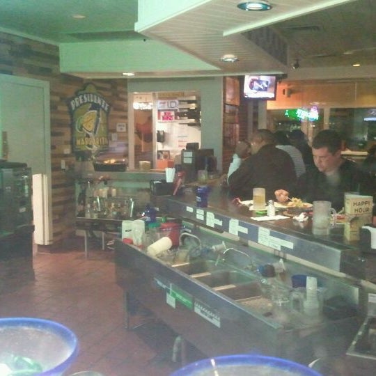 Photo taken at Chili&#39;s Grill &amp; Bar by Tha NATION F. on 1/25/2012