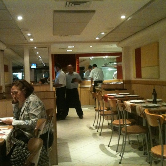 รูปภาพถ่ายที่ Mr Lenha - Pizzaria e Restaurante โดย Daniel F. เมื่อ 10/16/2011