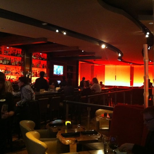 6/24/2012 tarihinde Ya G.ziyaretçi tarafından BOKA Restaurant + Bar'de çekilen fotoğraf