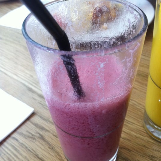 Try the blackcurrant and raspberry smoothie. Very tasty !