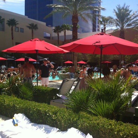 Photo taken at Palms Pool &amp; Dayclub by Jeff L. on 8/3/2012