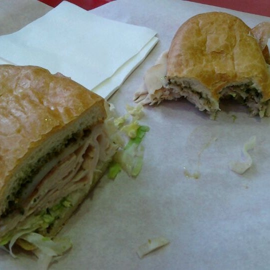 Hana's Corner Deli Food and Beverage Retail in Downtown Sacramento