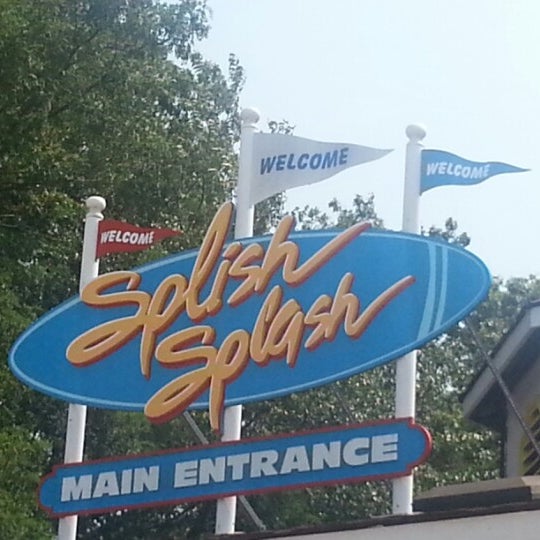Photo taken at Splish Splash by Rhonda M. on 8/17/2012
