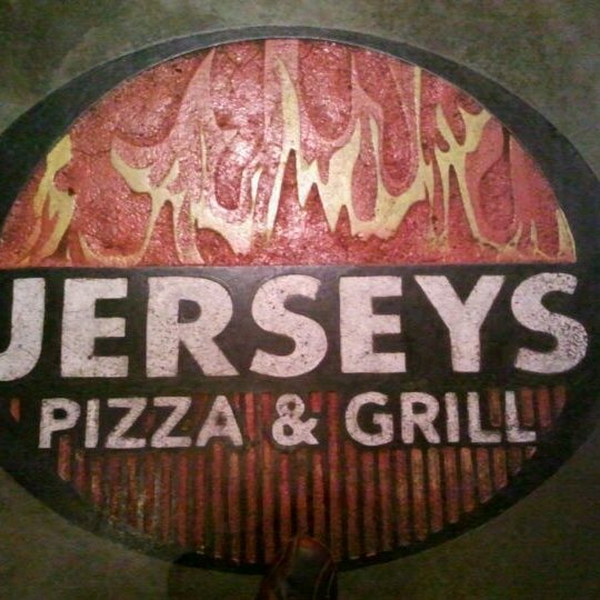 Photo taken at Jerseys Pizza and Grill by Jose B. on 11/6/2011