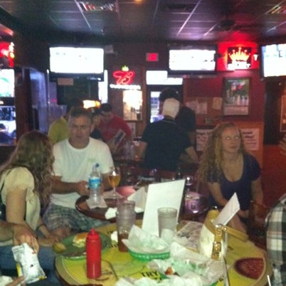 Photo taken at Kiwi&#39;s Pub &amp; Grill by Kathy H. on 7/27/2012