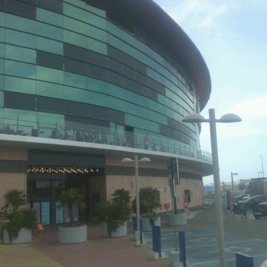 6/9/2012에 Ani C.님이 C.C. Portal de La Marina에서 찍은 사진
