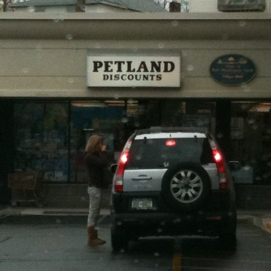 Petland Discounts Port Washington, NY