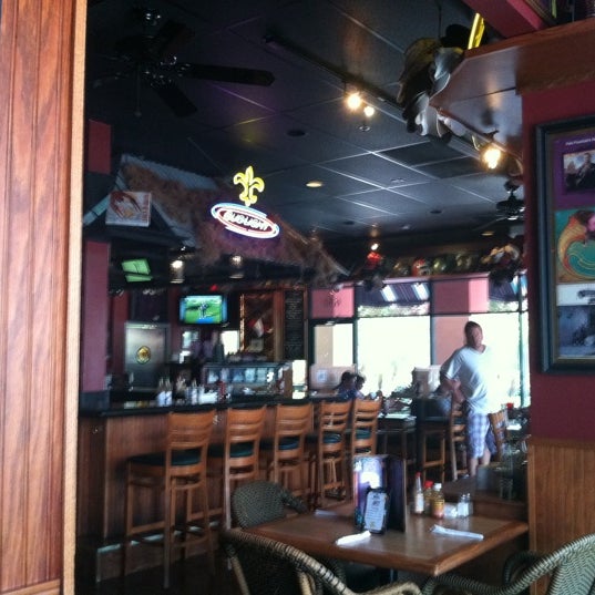 Photo taken at Shuck-N-Dive Cajun Cafe by Joe C. on 7/24/2011
