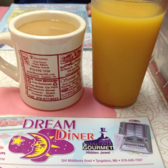 Photo taken at Dream Diner by Natalie S. on 5/27/2012