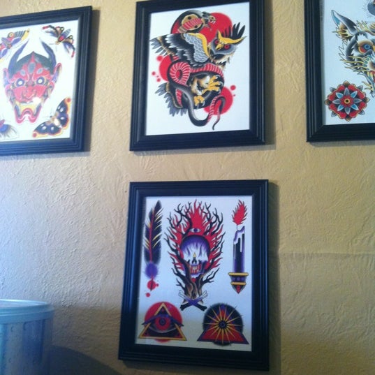 Bombshell Tattoo & Piercing studio - Tattoo Parlor