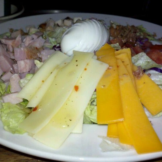 Photo taken at Oddfellas Pub &amp; Eatery by Jun N. on 1/9/2012