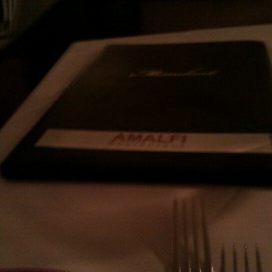 11/27/2011에 Kim B.님이 Restaurant Amalfi에서 찍은 사진