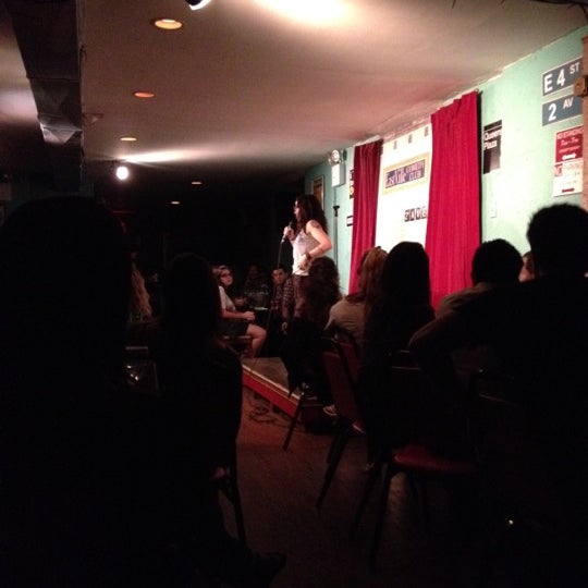 Foto diambil di Eastville Comedy Club oleh Sabrina B. pada 6/9/2012