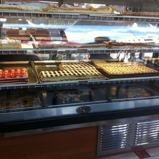 Okruszek Polish Bakery Greenpoint 3 tips