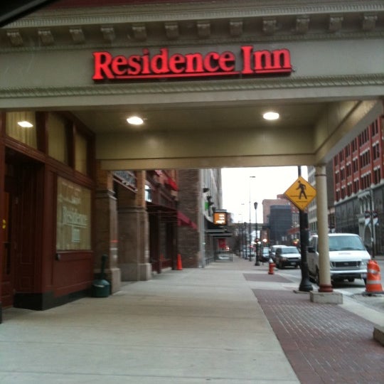 Photo taken at Residence Inn Cleveland Downtown by Matt H. on 3/24/2011
