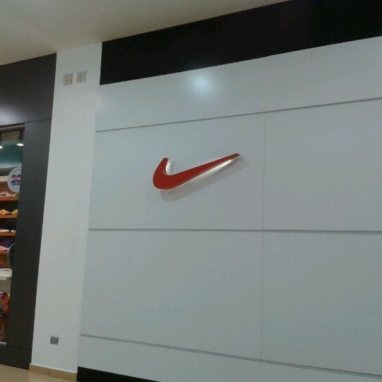 nike moa location