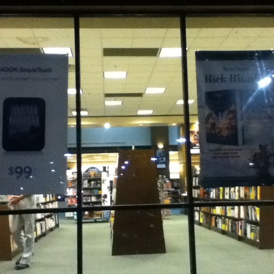 Barnes Noble Bookstore In Houston