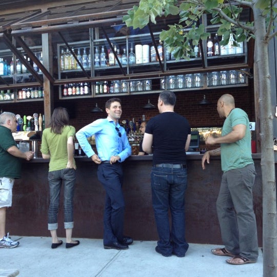 6/15/2012 tarihinde Yana A.ziyaretçi tarafından Loreley Restaurant &amp; Biergarten'de çekilen fotoğraf