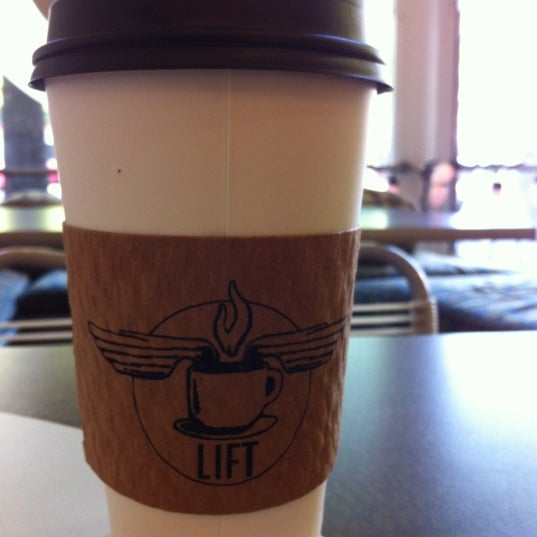 Снимок сделан в Lift Coffee Shop &amp; Café пользователем john s. 4/2/2012