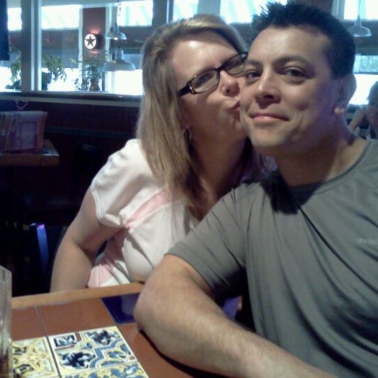 Photo taken at Chili&#39;s Grill &amp; Bar by Eric J. on 4/18/2012