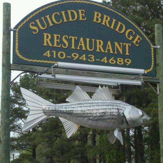 Photo taken at Suicide Bridge Restaurant by Stefan S. on 4/14/2012