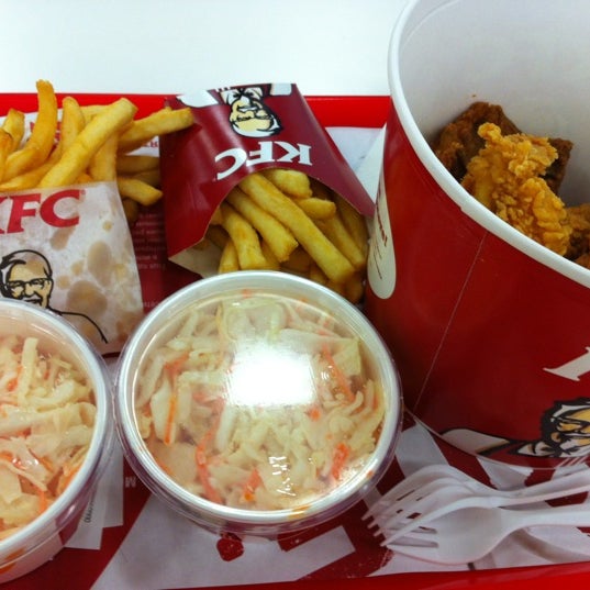 3/18/2012에 Dasha C.님이 KFC에서 찍은 사진