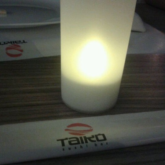 Photo taken at Taiko Sushi Bar by Cristiane P. on 5/10/2012