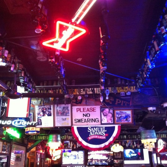 Photo taken at Duffy&#39;s Tavern by Tu M. on 8/1/2012