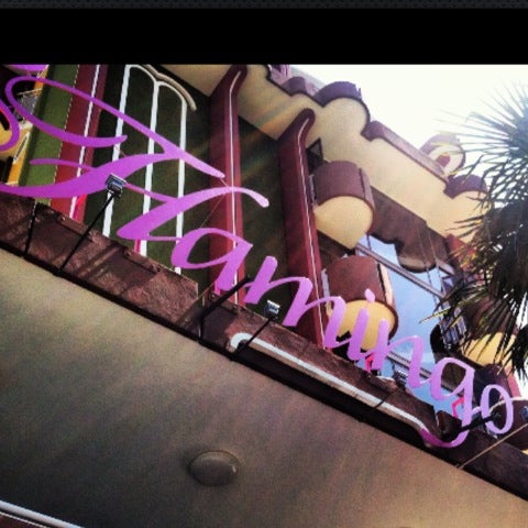 Photo taken at Hotel Flamingo by foTONY . on 7/4/2012