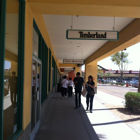 Photo taken at Barstow Factory Outlets by Panithan C. on 5/25/2012