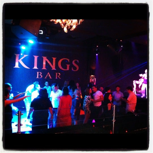 Foto tirada no(a) KINGS Bar por Fiza em 8/29/2012