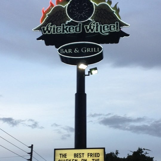 6/24/2012 tarihinde Chloe D.ziyaretçi tarafından The Wicked Wheel'de çekilen fotoğraf