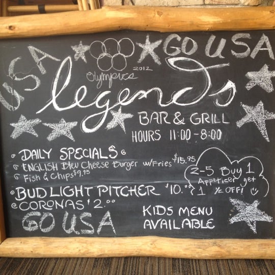 Foto tirada no(a) Legends Bar &amp; Grill por Casey C. em 7/28/2012