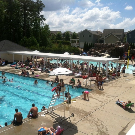 Bedford Pool Swimming Pool