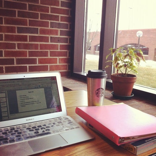 Magrath Library College Library in Falcon Heights