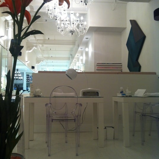 5/12/2012 tarihinde Dani B.ziyaretçi tarafından Asanda Aveda Spa Lounge'de çekilen fotoğraf