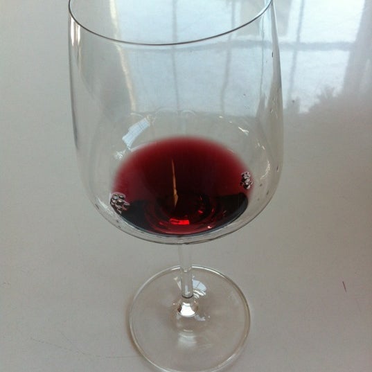 Foto diambil di Kunin Wines Tasting Room oleh Jan G. pada 6/16/2012