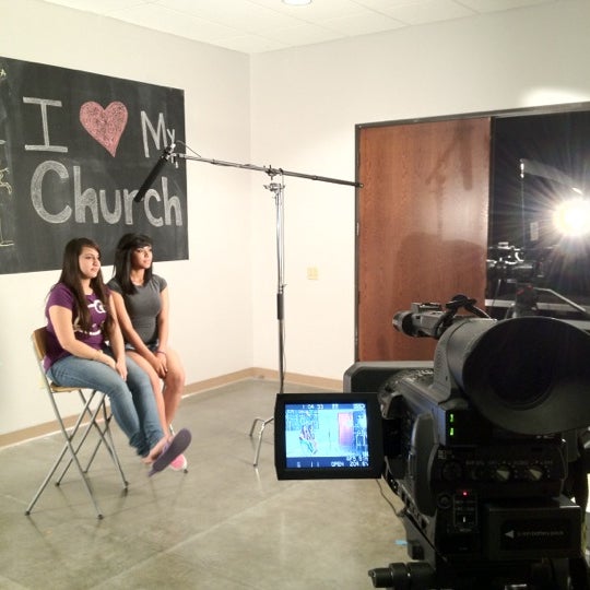 4/20/2012에 Jamaal B.님이 Rock Church and World Outreach Center에서 찍은 사진