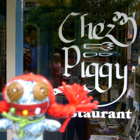 Photo taken at Chez Piggy by Alexandre B. on 7/12/2012