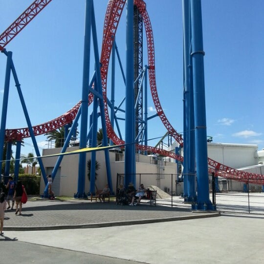 Photo taken at Superman Escape by Rickie R. on 9/9/2012