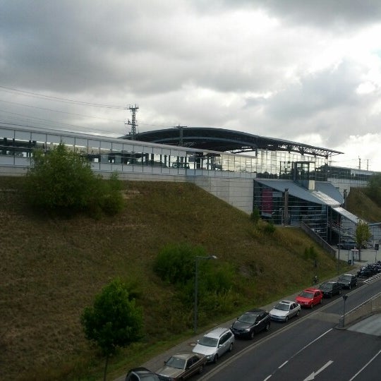 Foto scattata a Bahnhof Montabaur da Yassine E. il 8/31/2012