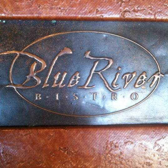 Das Foto wurde bei Blue River Bistro von Steve H. am 4/1/2012 aufgenommen