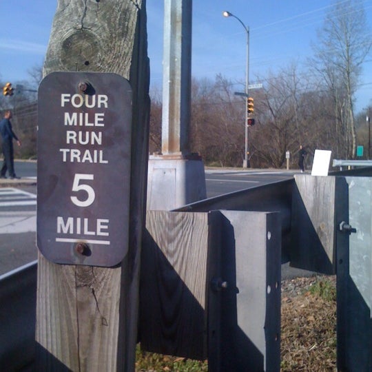 Mile run. 4 mile.