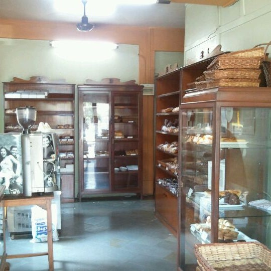 American Express Bakery Bandra West 236 ziyaretçidan 16 tavsiye