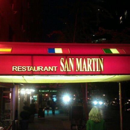 Снимок сделан в San Martin Restaurant пользователем D.j. M. 10/15/2011