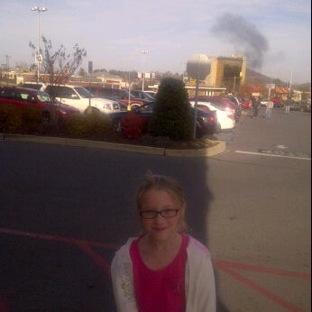Foto tirada no(a) The Mall at Johnson City por Melissa L. em 11/26/2011