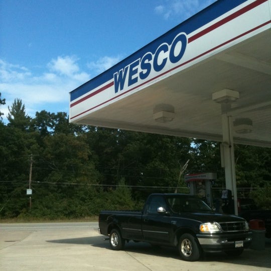 Wesco 19 Gas Station in Whitehall