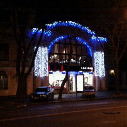 12/17/2011 tarihinde Maria B.ziyaretçi tarafından LAVINIA Wine Shop &amp; Restaurant'de çekilen fotoğraf